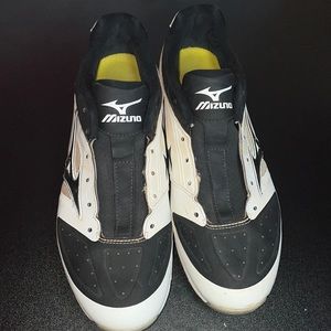 Mizuno baseball cleats
